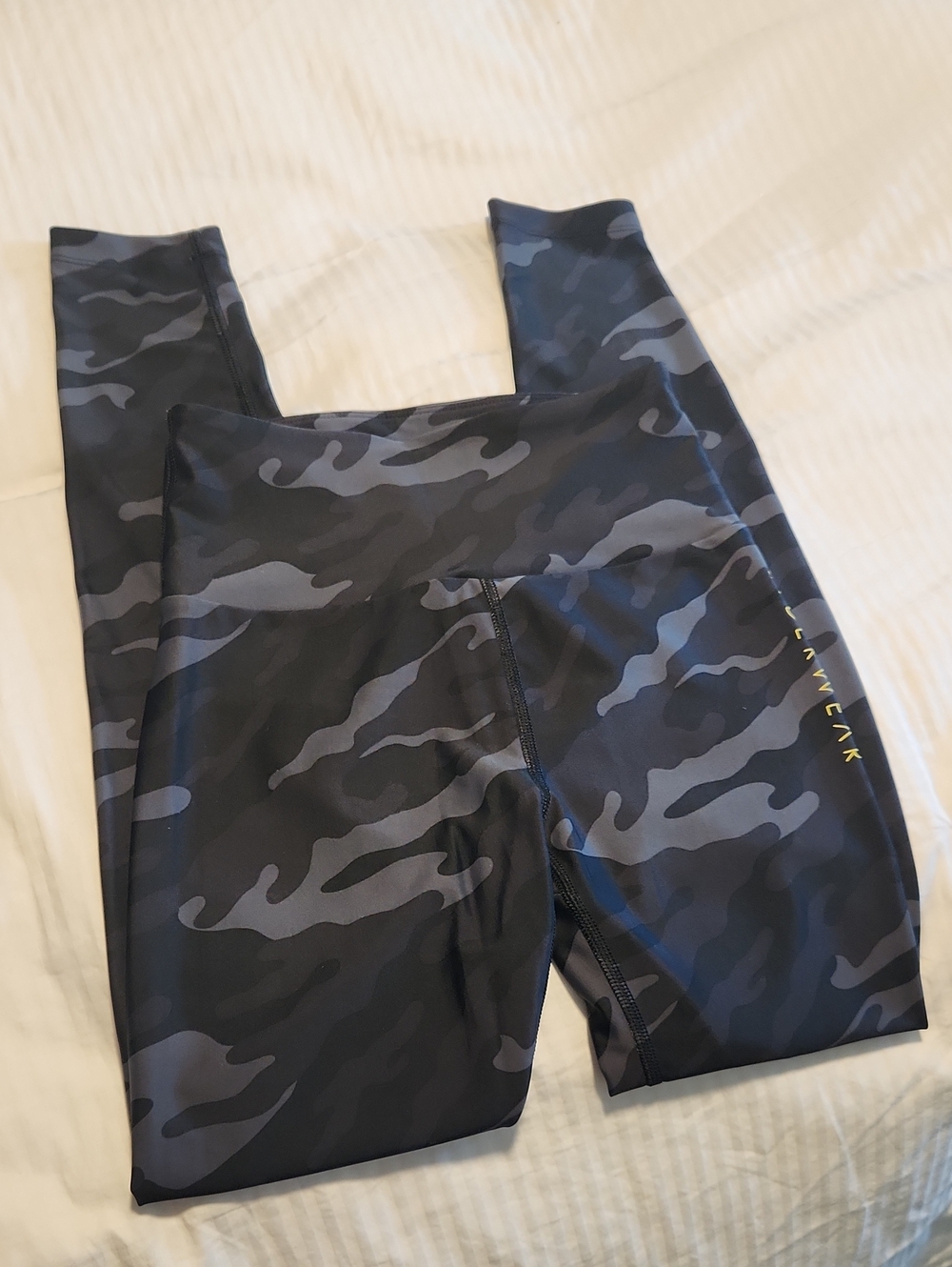 Ryderwear Black & Gray Camo High-Waist Leggings and Sports Bra